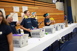 Orientation leaders in Ross gym 