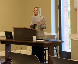 Poet, critic Mlinko distills her field to figure of Echo