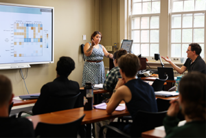 Scientists gather, confer on disease ecology, pathogens